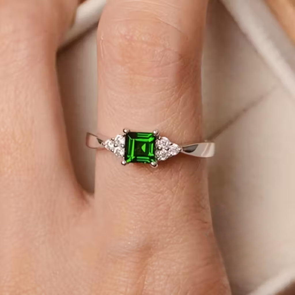 Zeleni Solitaire Prstan