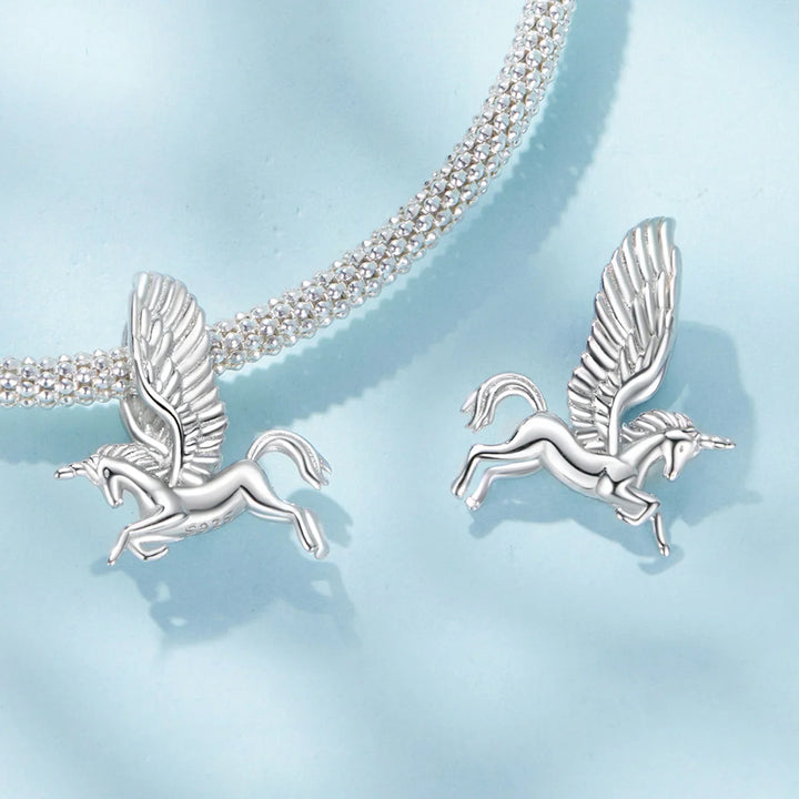 Srebrni Pegasus Obesek