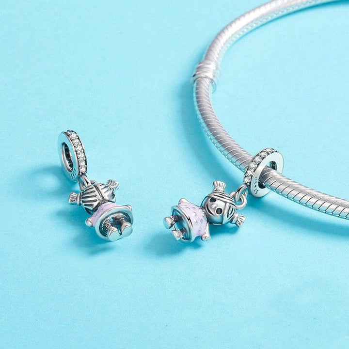 Charm Mala Deklica