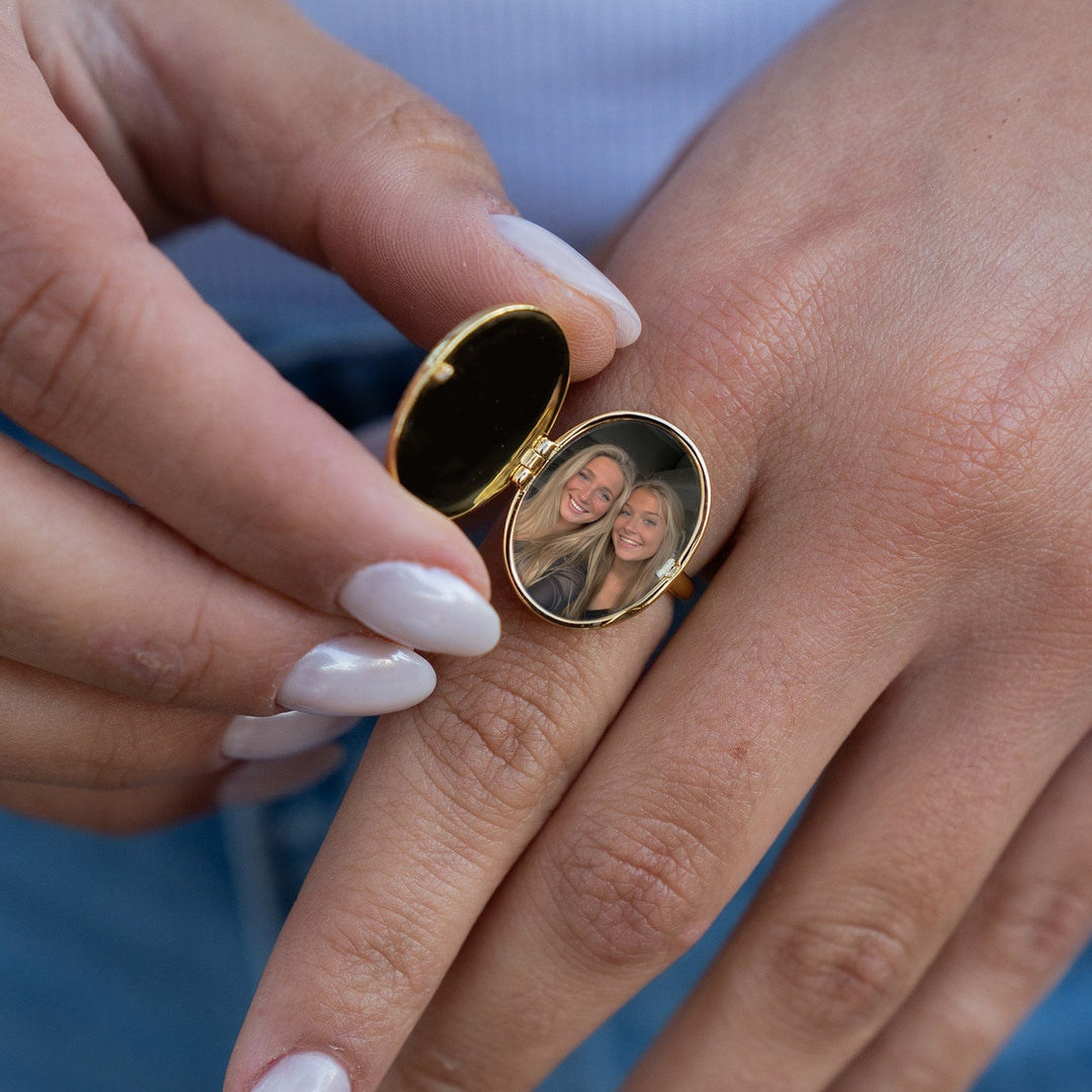 Personalizirana medaljonska prstan iz matice