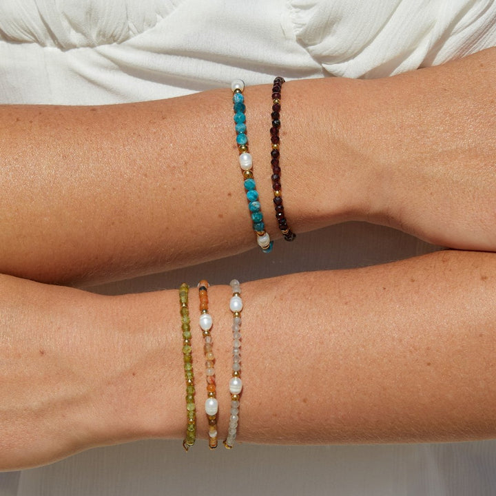 Rdeča granatna zapestnica