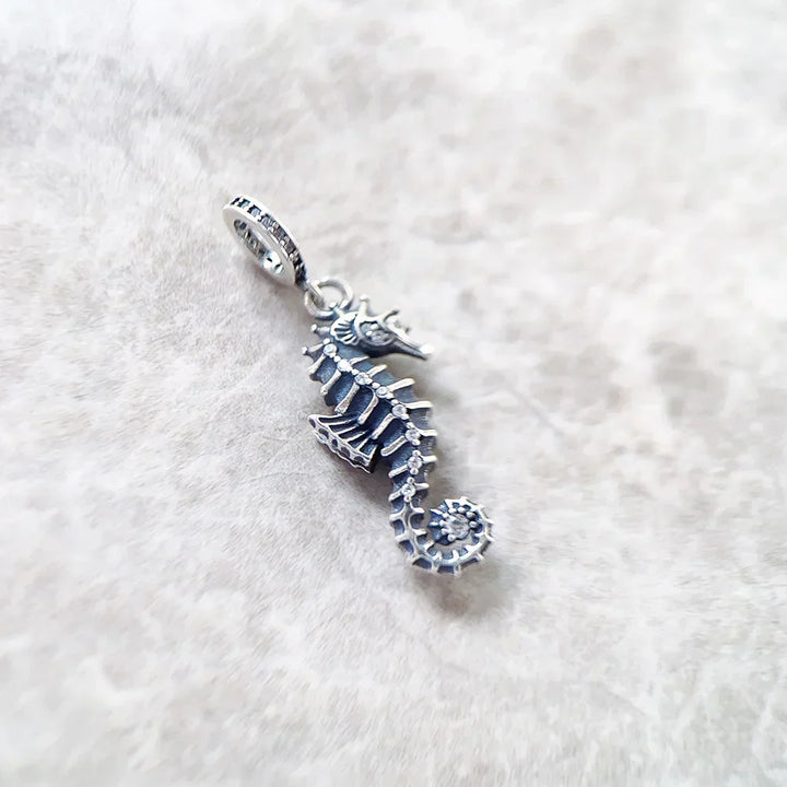 Čar Silver Seahorse